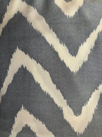 LARGE NAVY ZIG ZAG KNIT