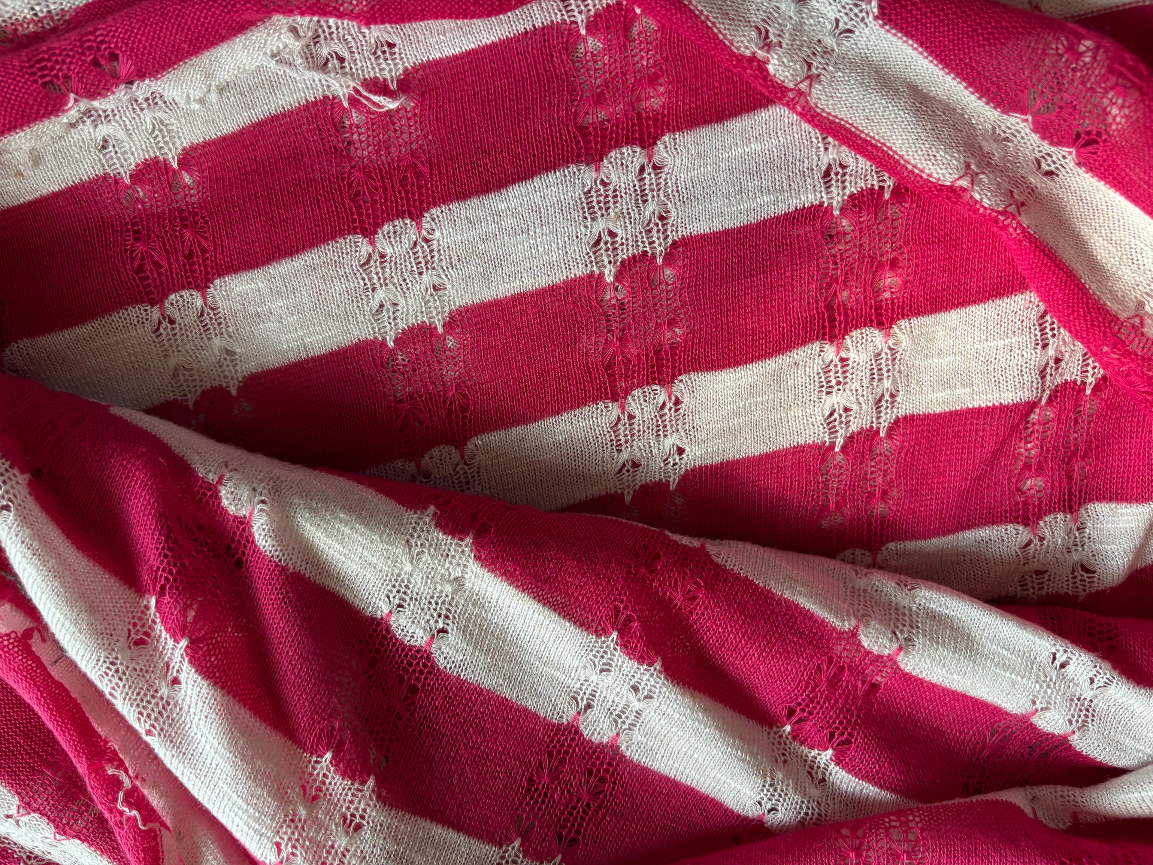 RED AND WHITE STIPES SWEATER KNIT