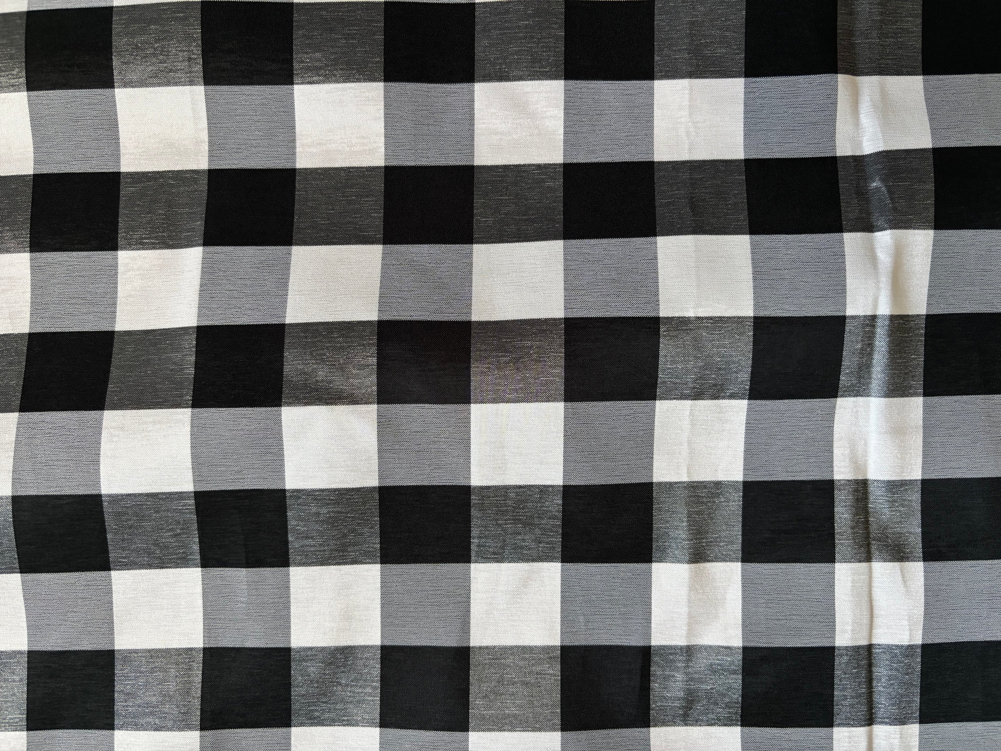 BLACK AND WHITE CHECK STRETCHY SILKY PRINT