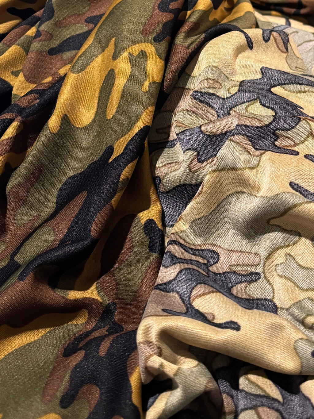 CAMOFLAUGE INTERLOCK KNIT