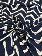 LARGE NAVY ZIG ZAG KNIT