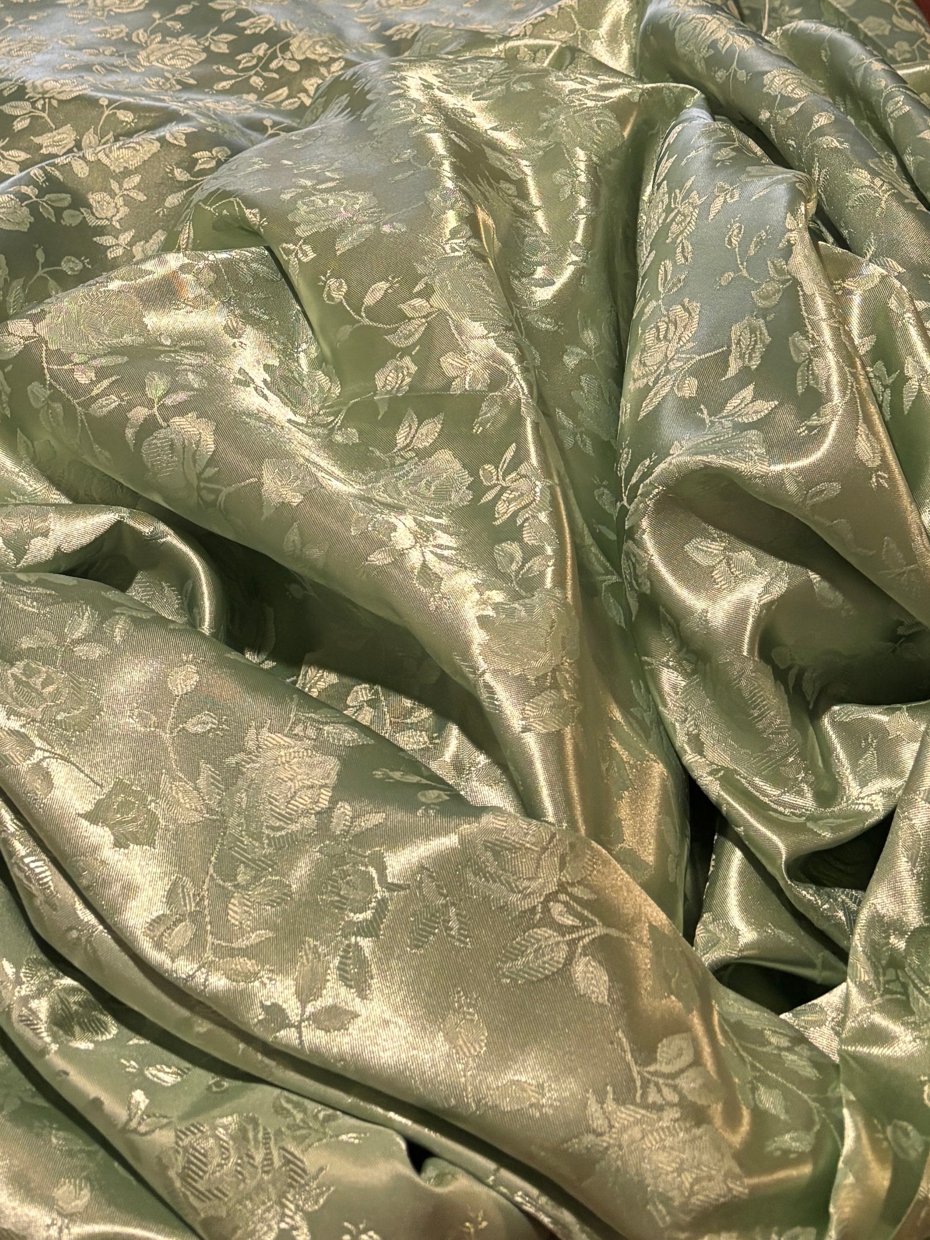 MOTHER OF THE GROOM FLORAL JACQUARD