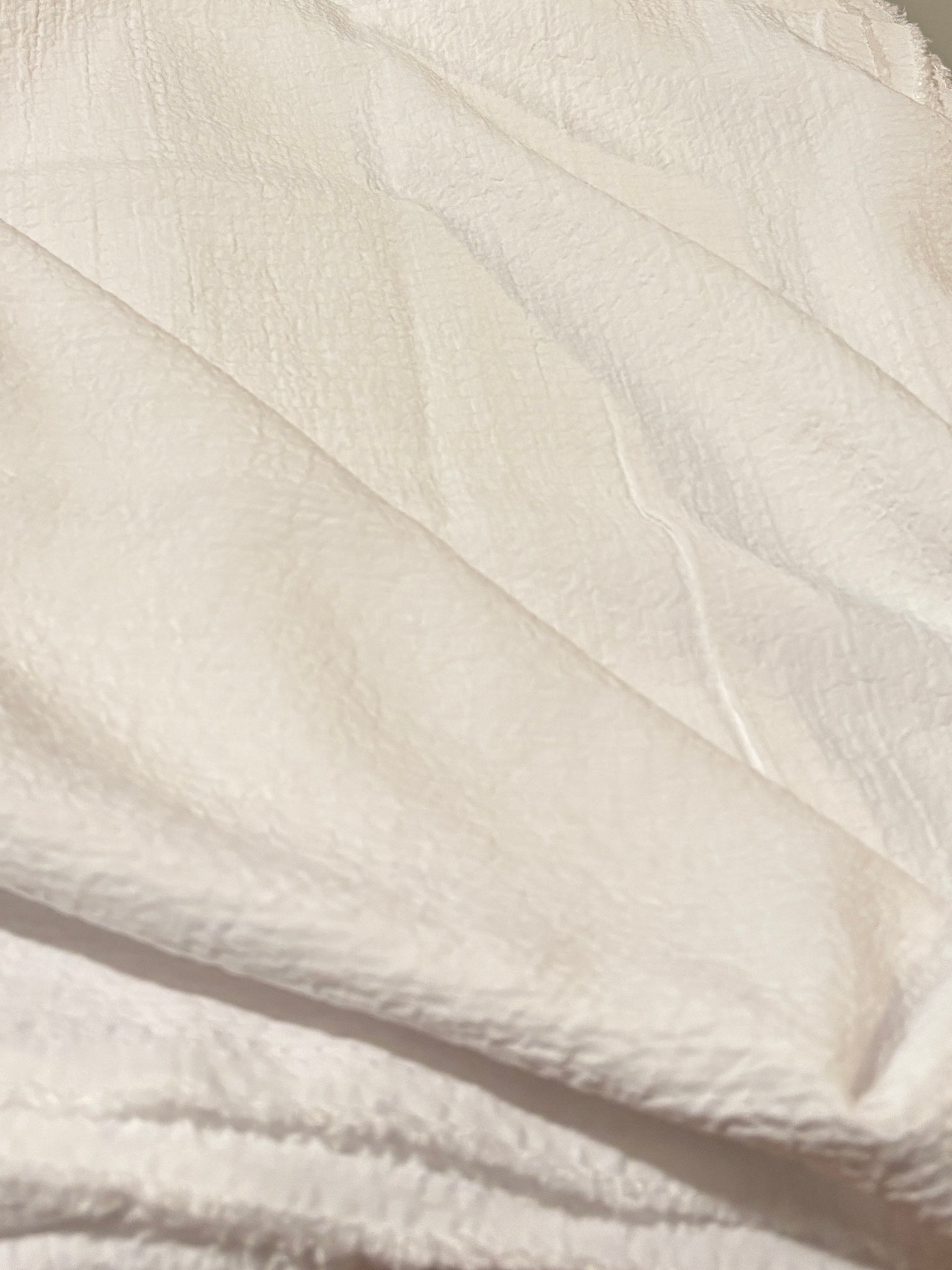 WHITE GAUZE