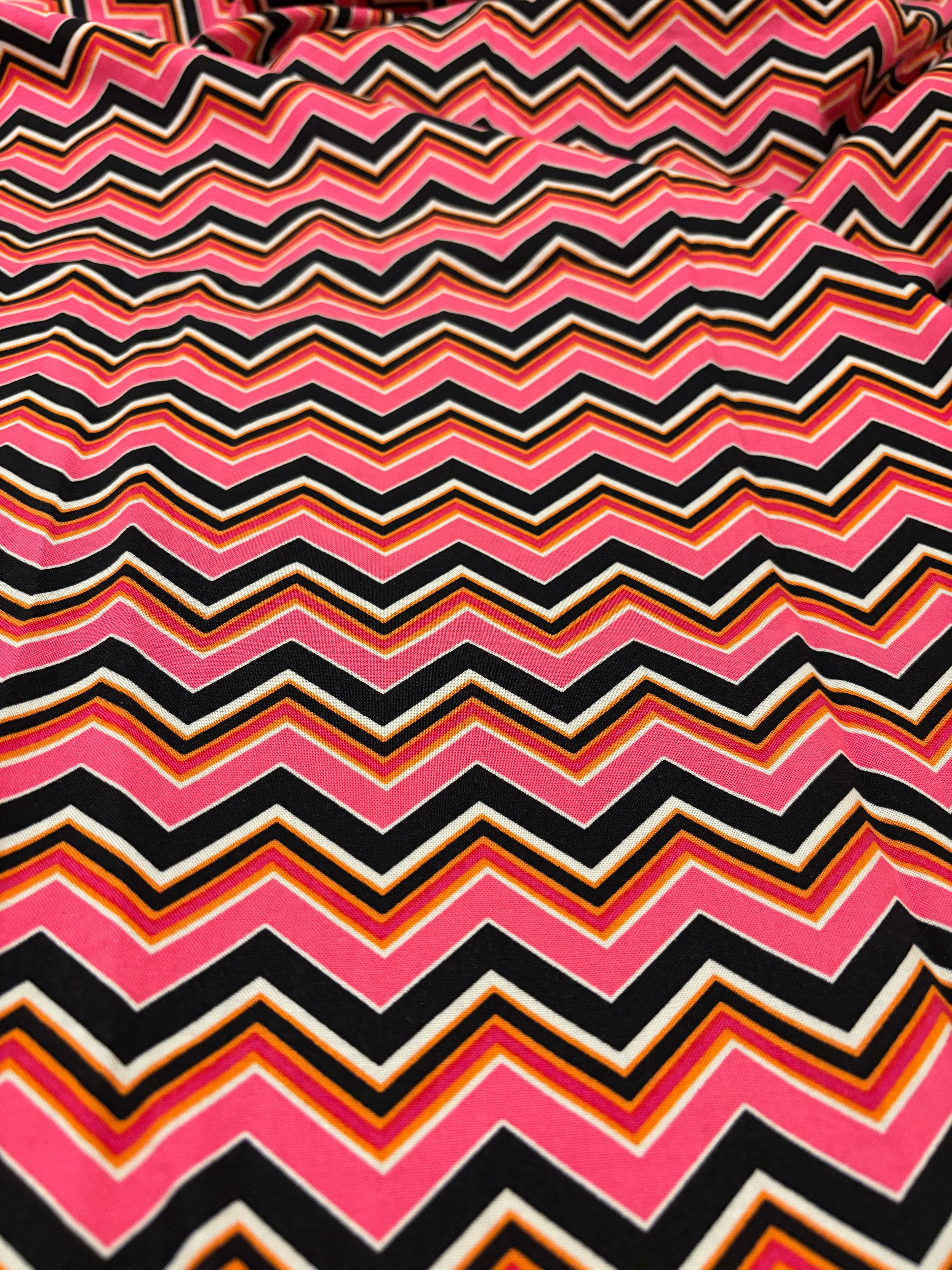 PINK AND BLACK ZIG ZAGS