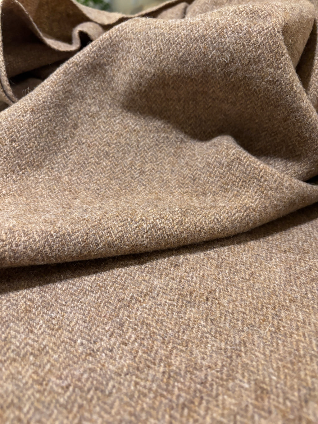 VINTAGE TAN WOOL BLEND SUBTLE HERRINGBONE STRIPE